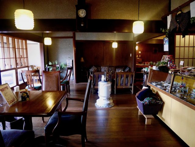 古民家に並ぶレトロ雑貨と、昭和の雰囲気。cafe & gallery「キマッシ 