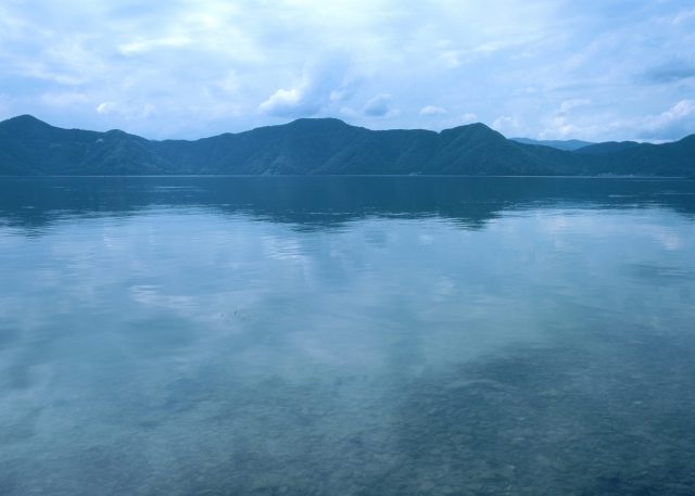 穏やかな琵琶湖