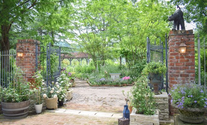 広大な敷地内は別世界 イギリスの庭園を巡るような非日常感が心地良い ローザンベリー多和田 しがトコ