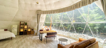 ドームテント内